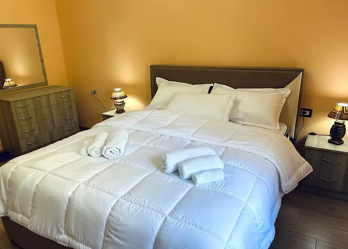 Bujtina Bashllari Frühstückspension *