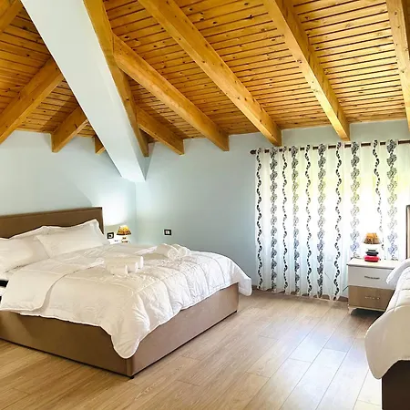 Bujtina Bashllari Bed & Breakfast Zvarisht