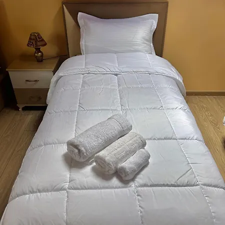 Bed & Breakfast Bujtina Bashllari *