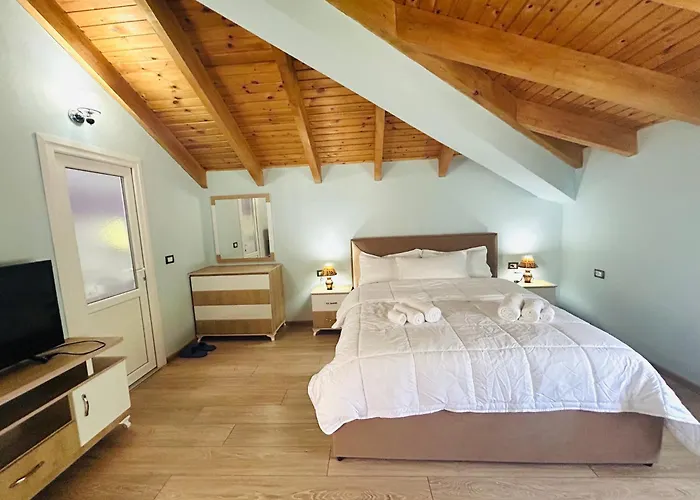 Bujtina Bashllari Zvarisht