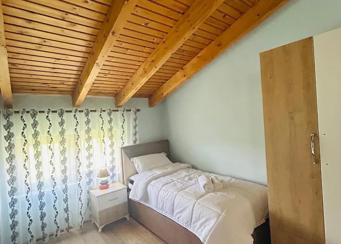 Bujtina Bashllari Nocleg ze śniadaniem *